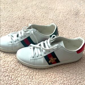 Gucci White Sneakers with Red and Green Stripes